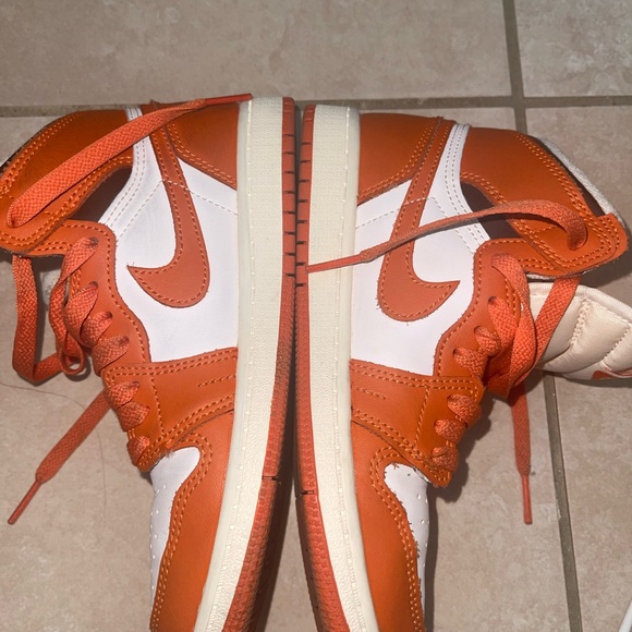 Little kids Jordan 1 high OG size 2 - Picture 4 of 7